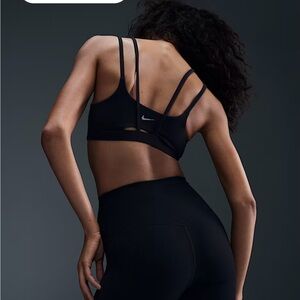 Nike Zenvy Strappy Light-Support Padded Black Sports Bra Size Small NWT